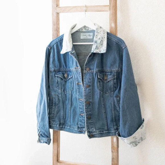 TASHA POLIZZI DESIGNER WESTERN DENIM JEAN JACKET SECRET POCKETS FLORAL SZ L - Picture 6 of 10